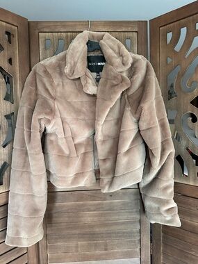 Fashion Nova Women's Taupe Faux Fur Jacket- Size L